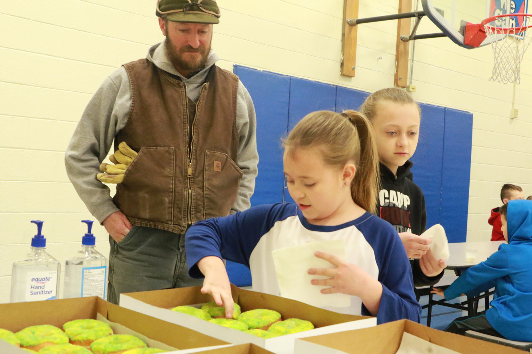PHOTOS: Geil Doughnuts with Dad 2020